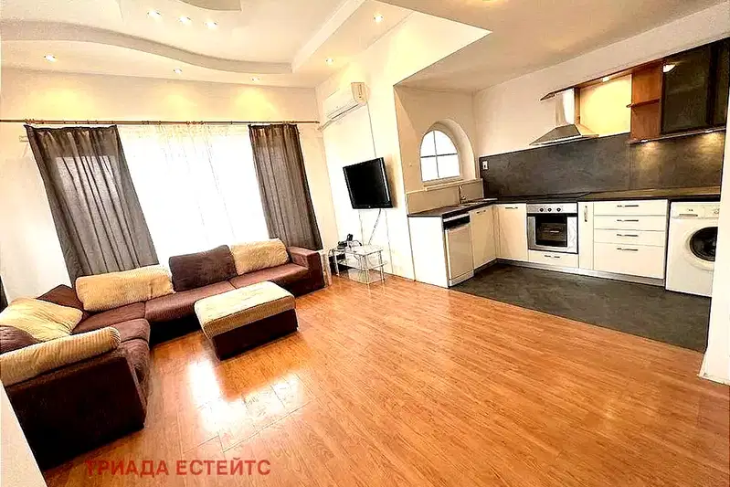 3-bedroom apartment in Burgas, Lazur