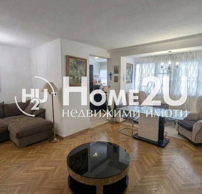 Снимка 2 — Тристаен апартамент с морска панорама в Лазур, Бургас