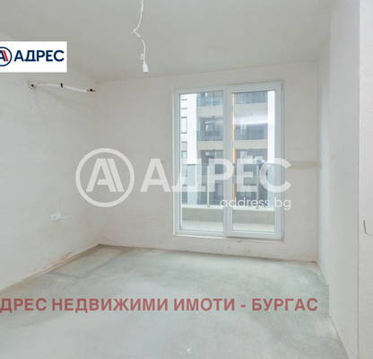 Снимка 2 — Двустаен апартамент в Бургас, Мадика с тераса