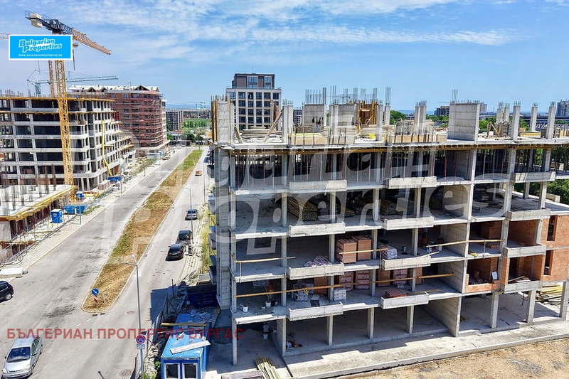 3-bedroom apartment in Burgas, Madika