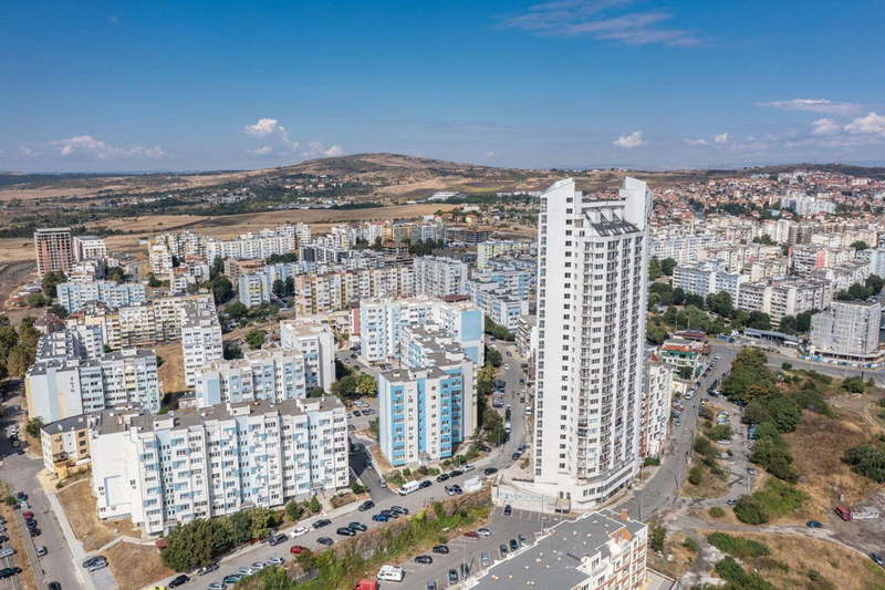 Двустаен апартамент в Меден рудник, Бургас с асансьор