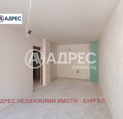 Снимка 2 — Двустаен апартамент в Меден рудник - зона В с тераса