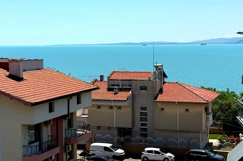 Двустаен апартамент с морска панорама в Сарафово, Бургас