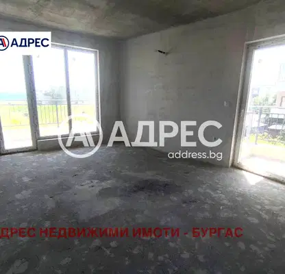 Снимка 2 — Тристаен апартамент с югозападно изложение в Сарафово, Бургас