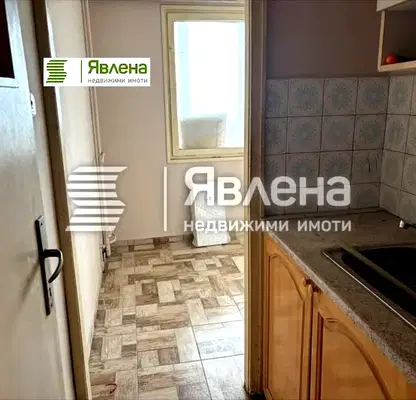 Снимка 3 — Гарсониера в Славейков, Бургас с обща тераса