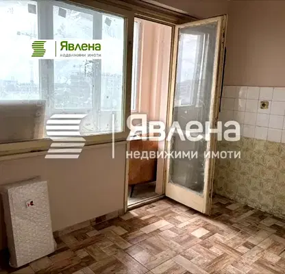 Снимка 5 — Гарсониера в Славейков, Бургас с обща тераса