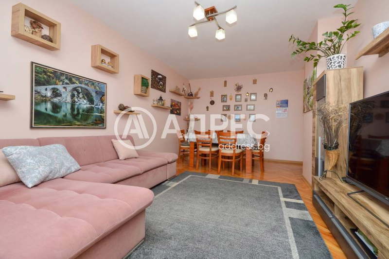4-bedroom apartment in Burgas, Slaveikov