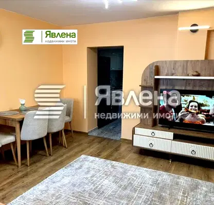Снимка 2 — Тристаен апартамент с две тераси в Възраждане, Бургас