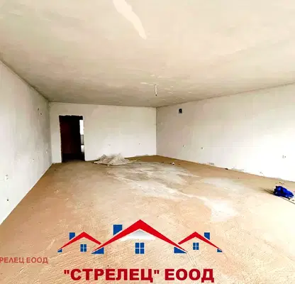 Photo 2 — 2-bedroom apartment in Dobrich, Centyr
