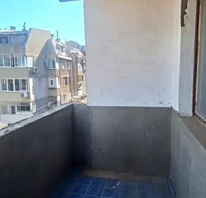 Photo 5 — 3-bedroom apartment in Dobrich, Centyr