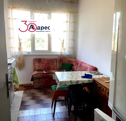 Снимка 3 — Тристаен апартамент в Добрич, Център