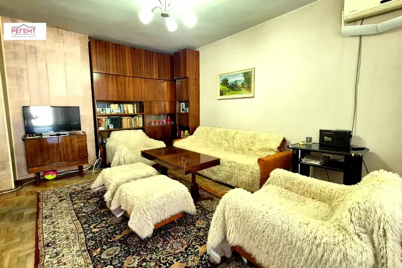 3-bedroom apartment in Gabrovo, Centyr