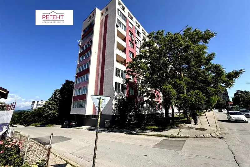 Тристаен апартамент в Габрово, Център