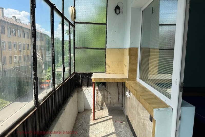 3-bedroom apartment in Gabrovo, Centyr