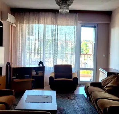 Photo 3 — Four-room apartment in the centre of Haskovo with three balconies