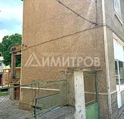 Снимка 3 — Тристаен апартамент в Шумен, Каспичан