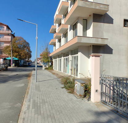 Снимка 2 — Двустаен апартамент в Бургас, Китен
