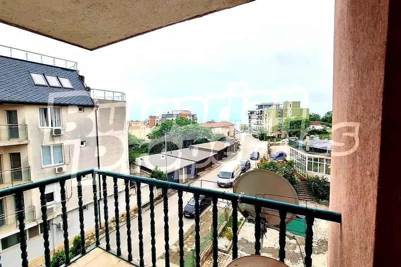 3-bedroom apartment in к.к. Чайка