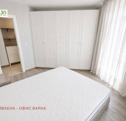 Снимка 3 — Тристаен апартамент в к.к. Св.Св. Константин и Елена
