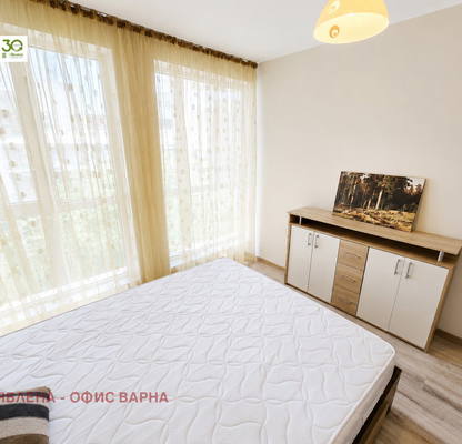 Снимка 4 — Тристаен апартамент в к.к. Св.Св. Константин и Елена