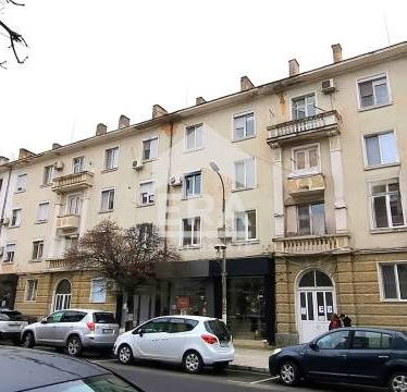 Снимка 2 — Двустаен апартамент в Кърджали, Център