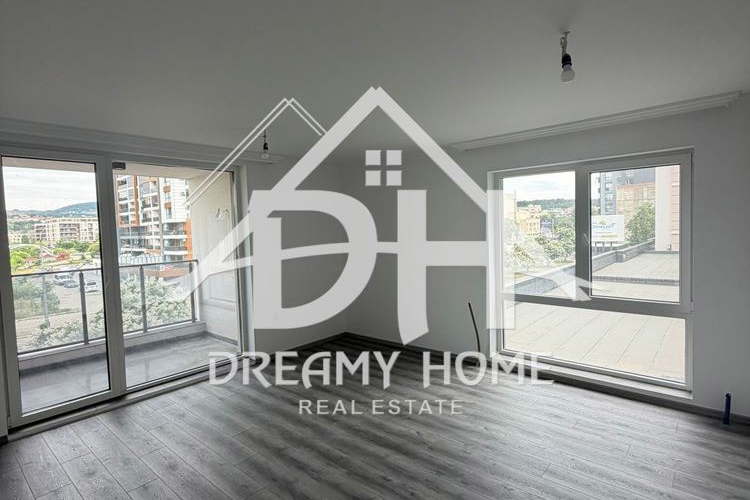 3-bedroom apartment in Kyrdjali, Centyr
