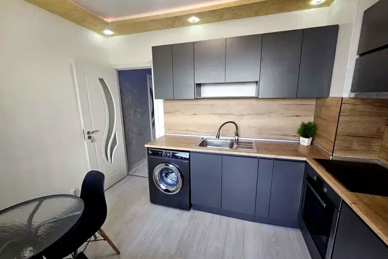 2-bedroom apartment in Kyrdjali, Vyzrojdenci