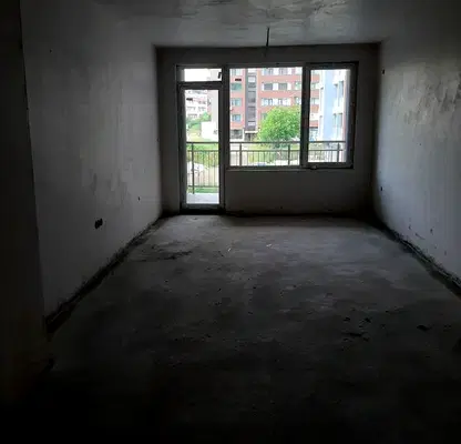 Снимка 2 — Тристаен апартамент в Кърджали, Възрожденци