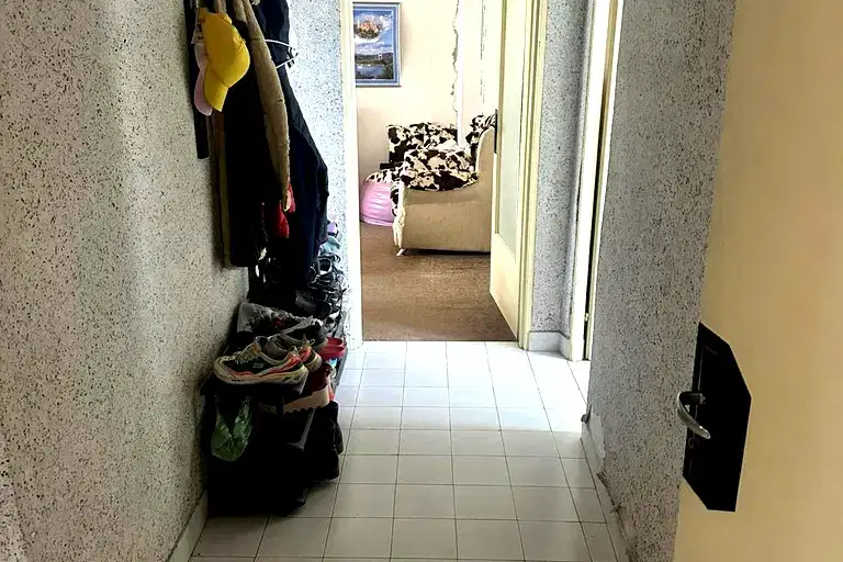 4-bedroom apartment in Kyrdjali, Vyzrojdenci