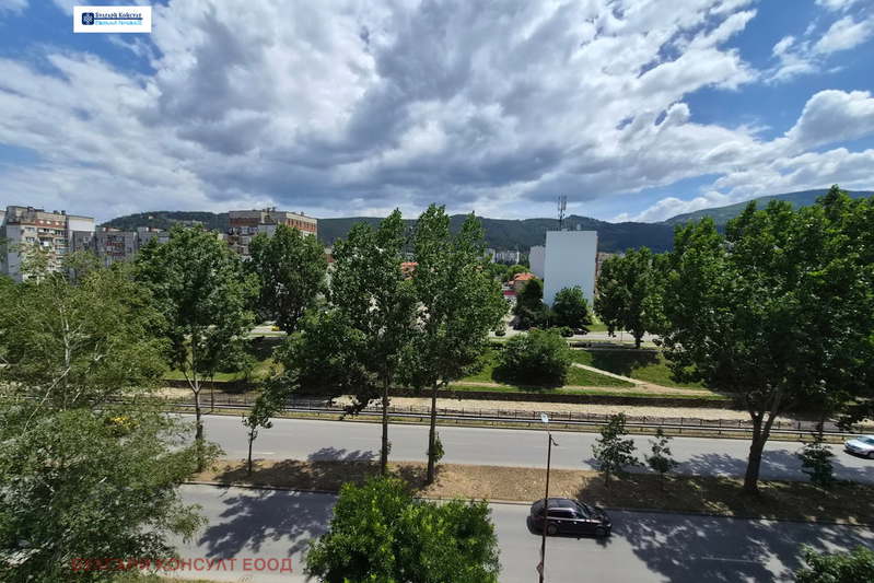 4-bedroom apartment in Kyustendil, Mogilata