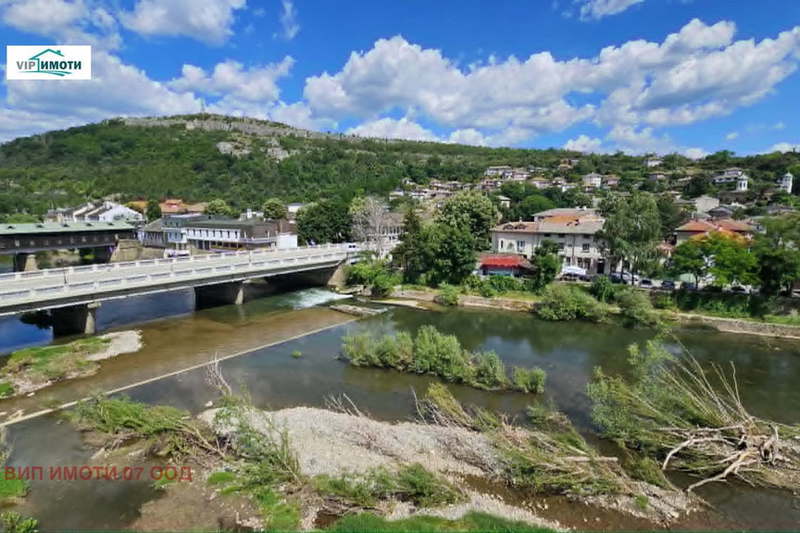 3-bedroom apartment in Lovech, Centyr