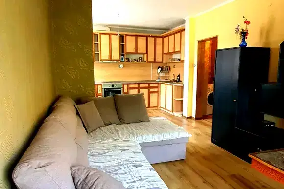 4-bedroom apartment in Montana, Shirok Centyr