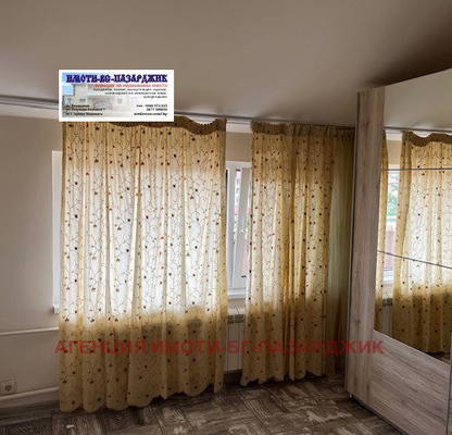 Photo 4 — 3-bedroom apartment in Pazardjik, Centyr