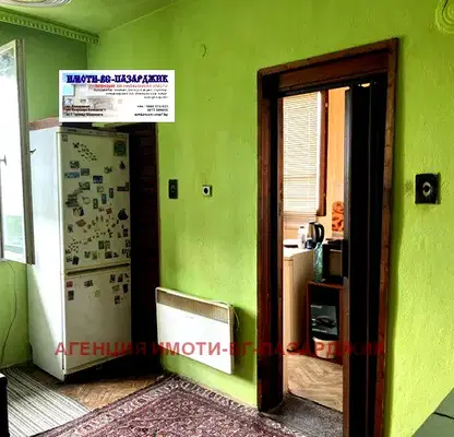 Photo 3 — 3-bedroom apartment in Pazardjik, Okryjna Bolnica