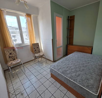 Снимка 5 — Тристаен апартамент в Пазарджик, Устрем