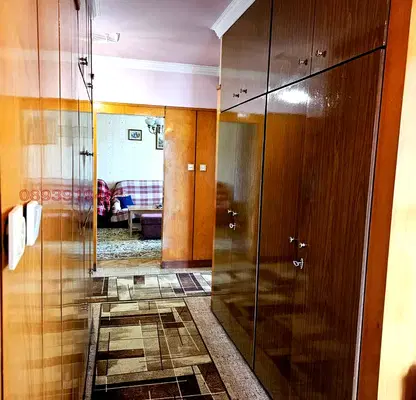 Снимка 3 — Тристаен апартамент в Перник, Център