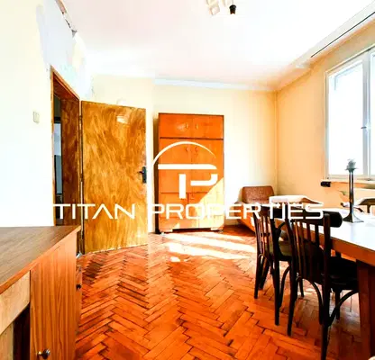 Photo 2 — Three-room apartment with East/West/North aspect in Dimova mahala, Pernik