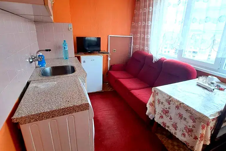 3-bedroom apartment in Pernik, Iztok