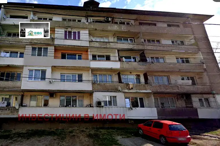 Двустаен апартамент в Перник, Пригаров район