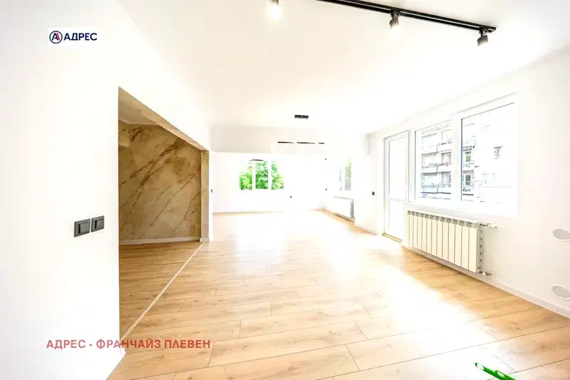 3-bedroom apartment in Pleven, Idealen Centyr