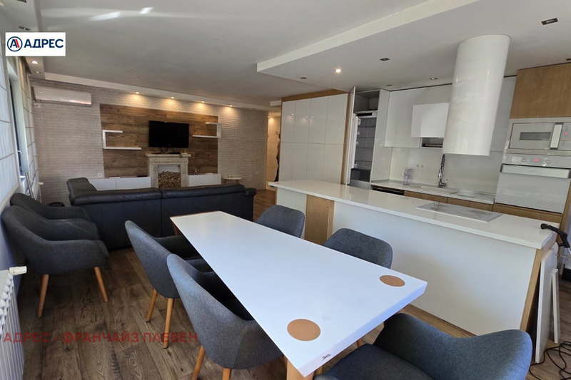 3-bedroom apartment in Pleven, Idealen Centyr