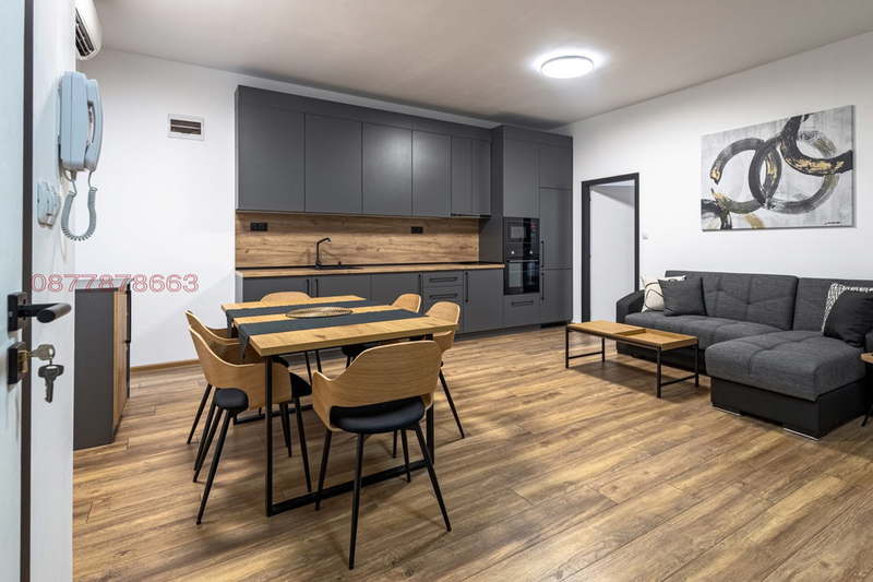 3-bedroom apartment in Pleven, Idealen Centyr