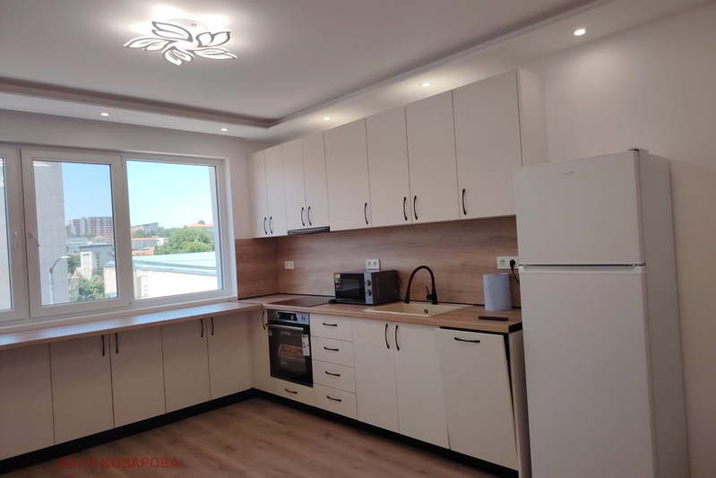 3-bedroom apartment in Pleven, Idealen Centyr