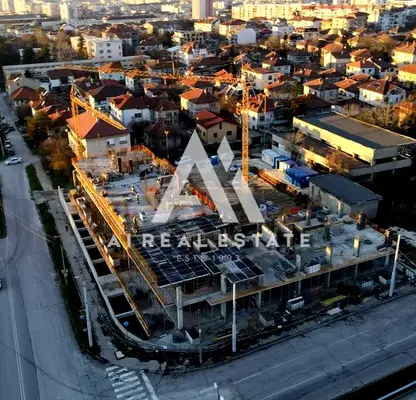 Снимка 2 — Едностаен апартамент в Плевен, Широк център