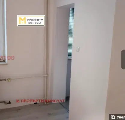 Снимка 4 — Двустаен апартамент в Плевен, Широк център