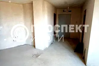 Двустаен апартамент в Център на Пловдив с тераса