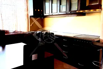 Тристаен апартамент в Център на Пловдив с функционално разпределение