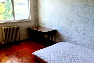 Тристаен апартамент с тераса в кв. Каменица 1, Пловдив