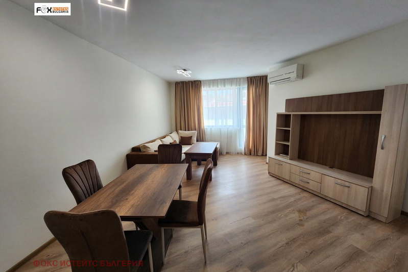 3-bedroom apartment in Plovdiv, Centyr