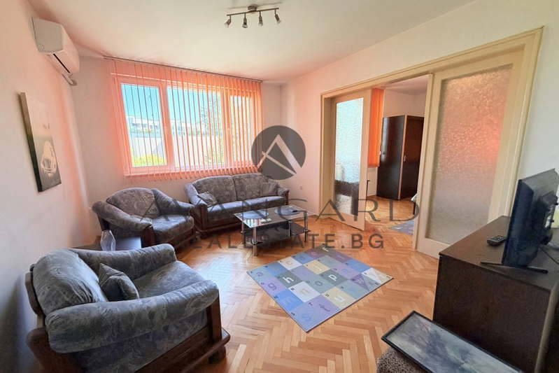3-bedroom apartment in Plovdiv, Centyr